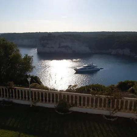 Cala Galdana Sleeps 8 Pool Wifi Villa *